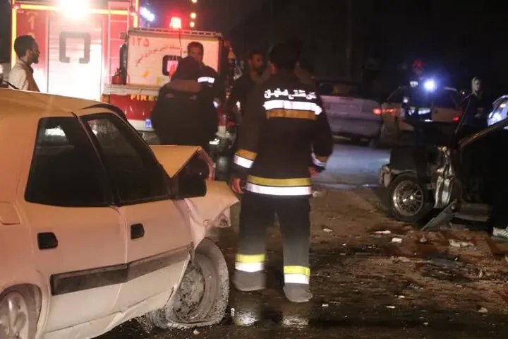 تصادف ۴ خودرو در اصفهان ۹ مصدوم داشت